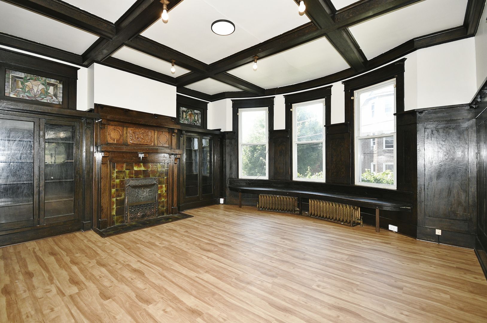 Building Photo - 201 Giffin Ave