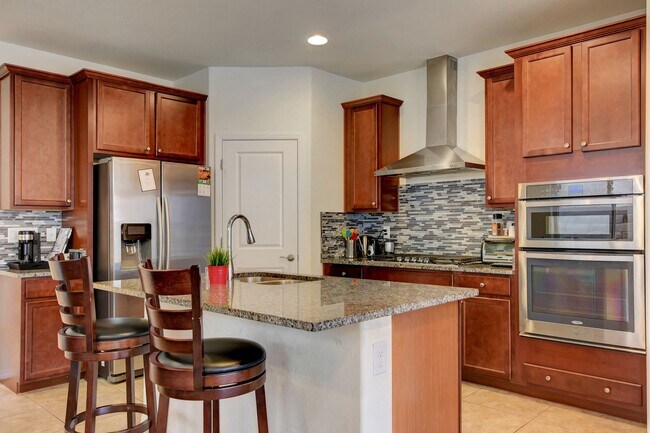 Building Photo - 47 Berneri Dr