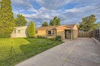 Building Photo - Spacious Home w/Large Backyard Only Blocks...
