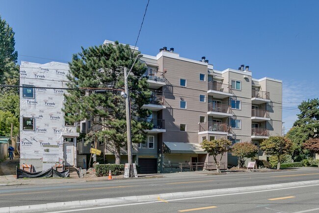 Building Photo - Beautiful 1 bed, 1 bath in Magnolia. Hardw...