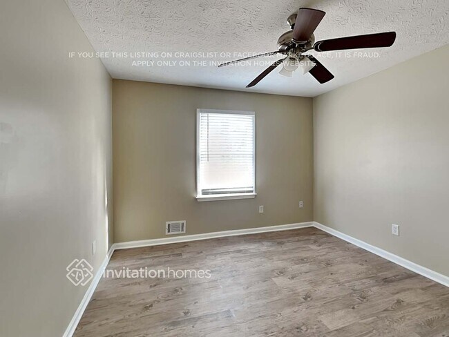 Building Photo - 106 Longview Rd