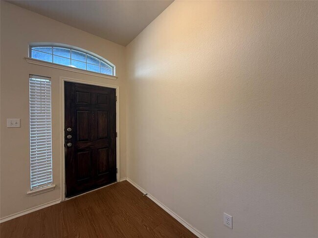 Building Photo - 1341 Rainbow Parke Dr