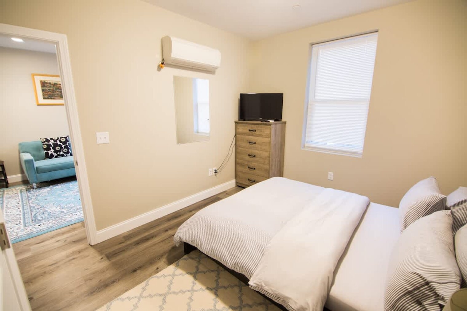 Building Photo - 140 Pearl St