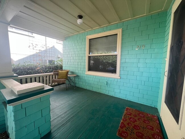 Building Photo - Beautiful 2bed 1bath home in Downtown Sacramento