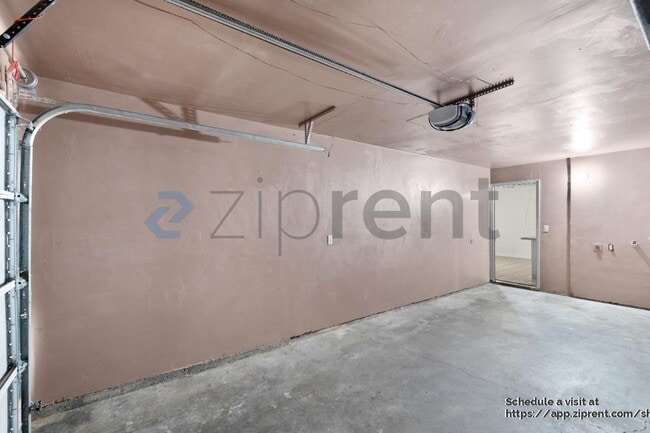 Building Photo - 7918 68th Ave