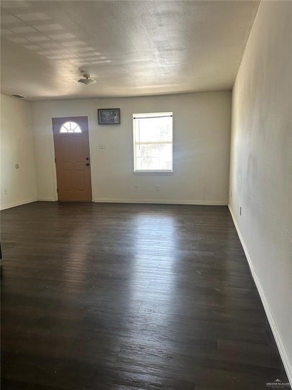 Building Photo - 1225 E Cano St