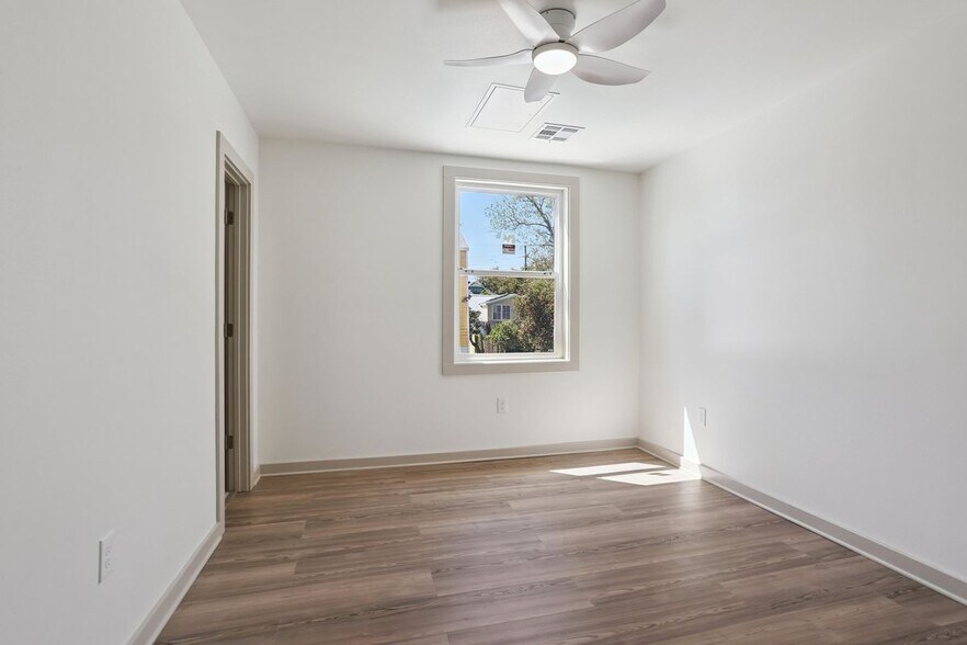 Building Photo - 720 Spain St