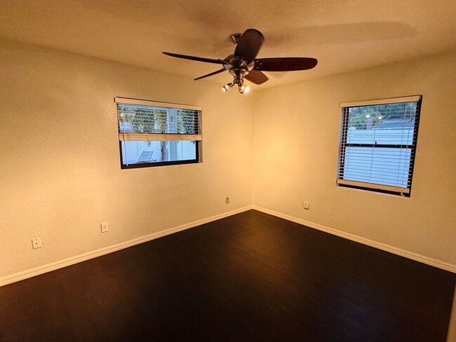 Building Photo - Elegant and Updated 3/2 Pool Home just min...