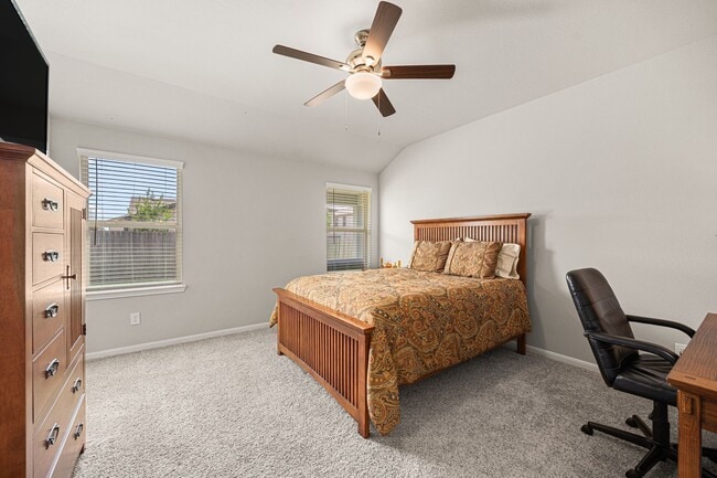 Building Photo - 5422 Sunway Dr