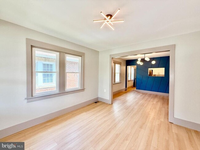 Building Photo - 2270 Mulford Ave