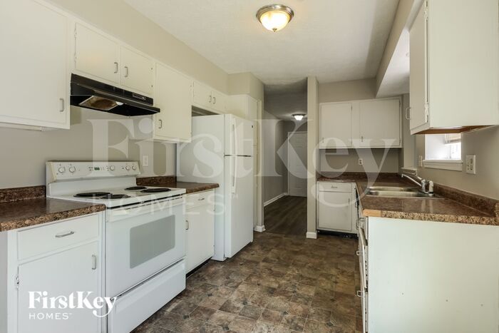 Building Photo - 4344 Braemar Dr