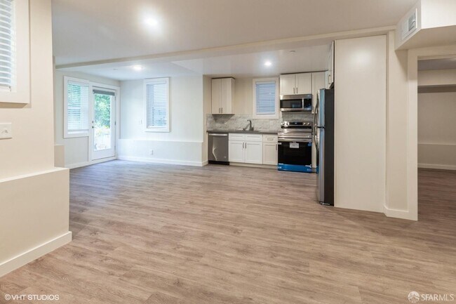 Building Photo - 2888 Folsom St