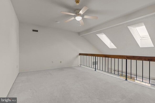 Building Photo - 616 Society Pl