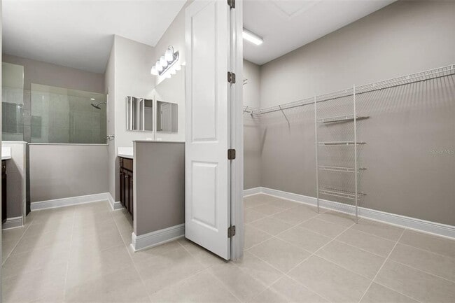 Building Photo - 10072 Lake Wales Cir