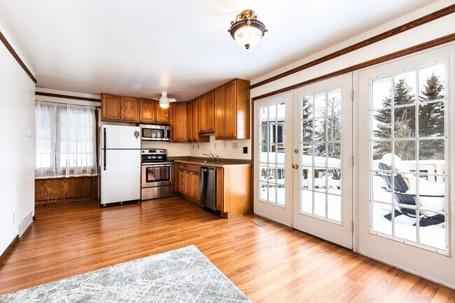 Building Photo - 2164 Three Kings Ct