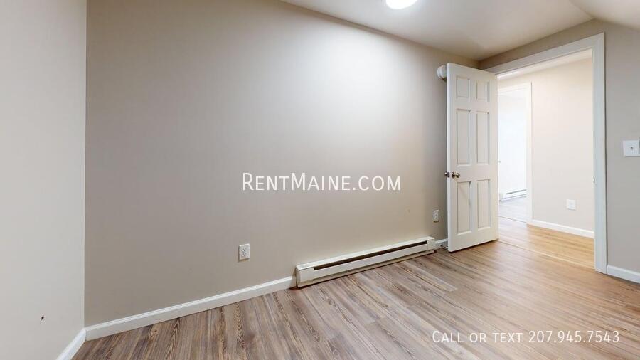 Building Photo - 2 Danielson St