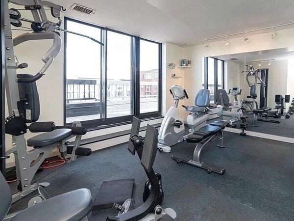 Building Photo - 85 Brainerd Rd