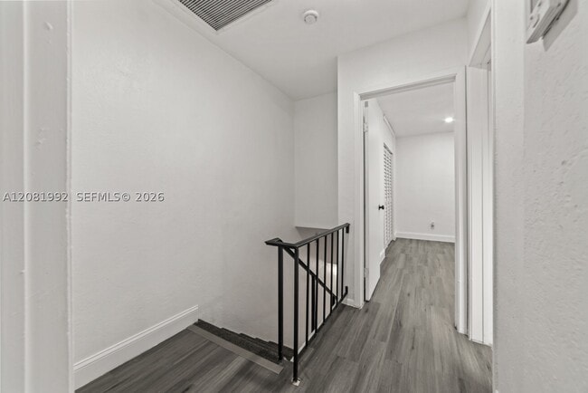 Building Photo - 1710 NE 142nd St