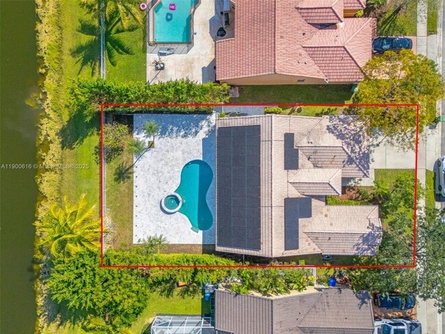 Building Photo - 425 SW 198th Terrace