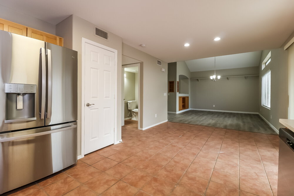 Building Photo - 15911 W Tasha Dr