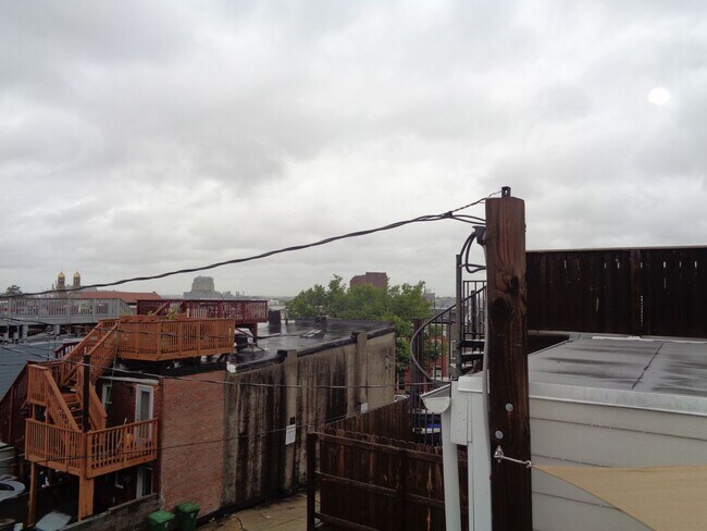 Building Photo - 2913 Fait Ave