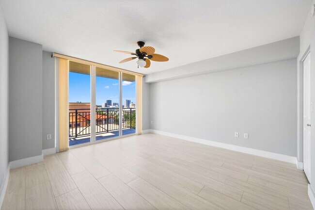 Building Photo - 610 W Las Olas Blvd