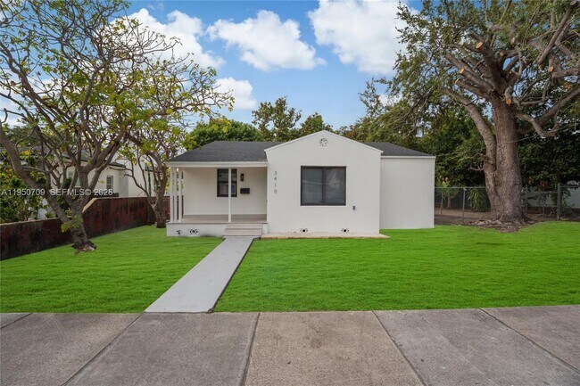 Building Photo - 3410 NW 13th Ave