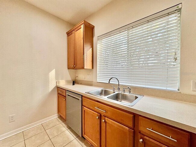 Building Photo - 10545 Shady Falls Ct