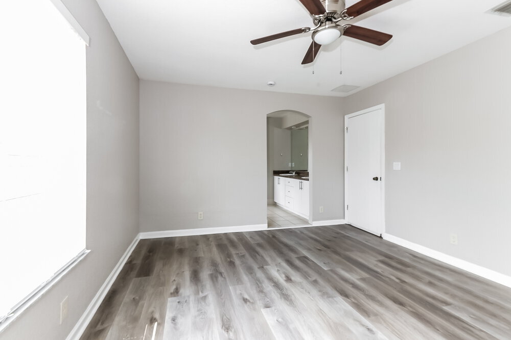 Building Photo - 4322 Lake Tahoe Cir