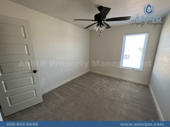Building Photo - Easy Living with AMRR: Beautiful 4-Bedroom Home Near HEB