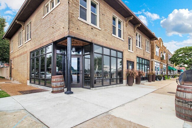 Building Photo - 3723-3725 S. Kingshighway