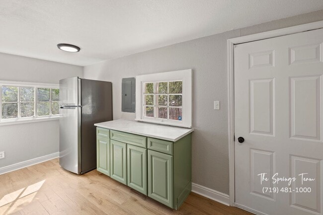 Building Photo - Charming 3 Bedroom + Office Westside Home ...