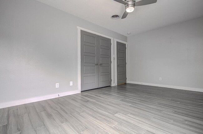 Building Photo - 1311 Westmoor Dr