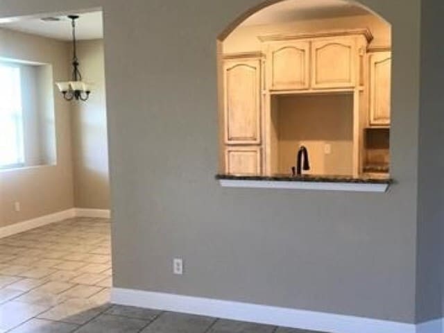 Building Photo - 23 NE Summerwood Dr