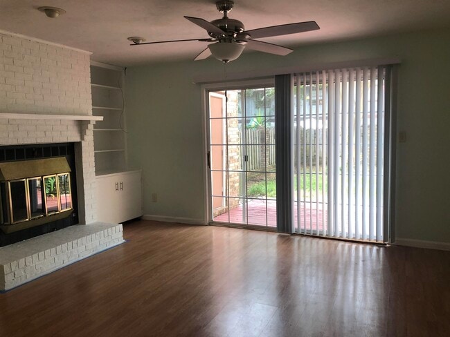 Building Photo - 2333 Ryan Pl