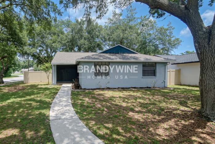 Building Photo - 16051 Grass Lake Dr