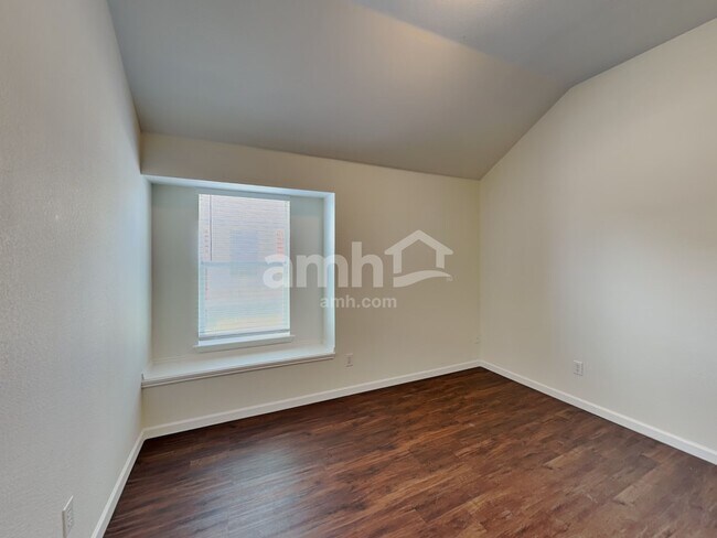 Building Photo - 209 Wenrick Dr