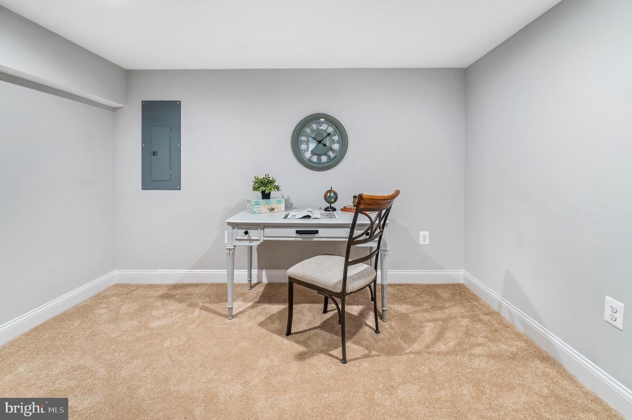 Building Photo - 1530 Covington St