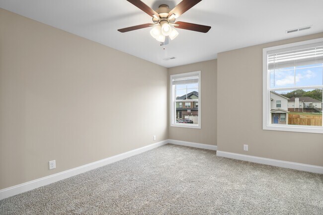 Building Photo - 845 Macon Ln