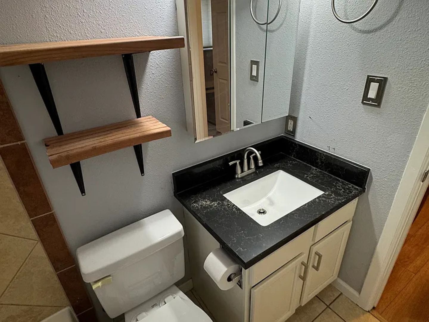 Building Photo - 1419 Detroit St