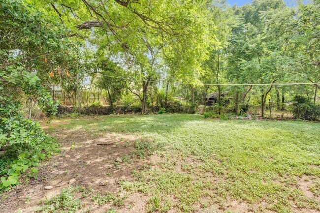 Building Photo - 6124 Sundown Dr