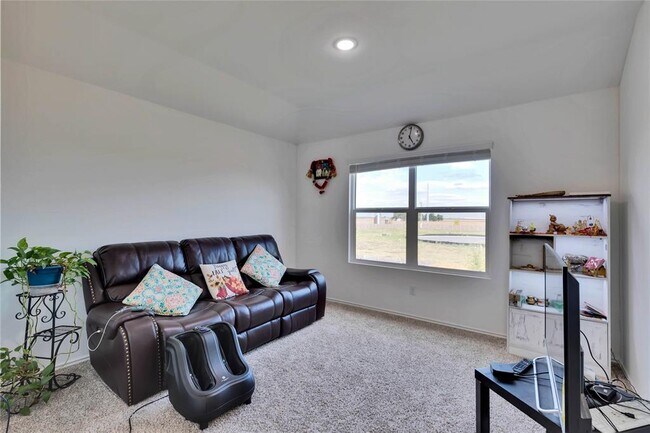 Building Photo - 124 Canley Lp