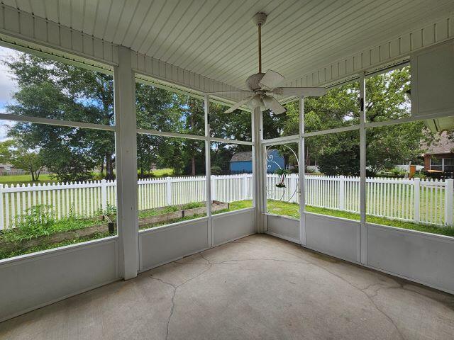 Building Photo - 4695 Lovegrass Ln