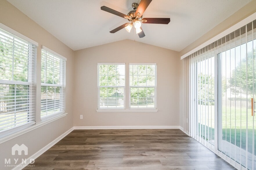 Building Photo - 16975 Napoleon Ct