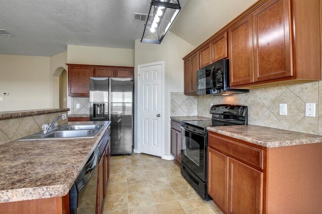 Building Photo - 507 Teron Dr