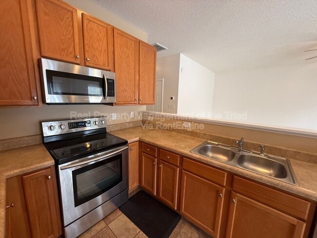 Building Photo - 1246 Glory Vine Rd