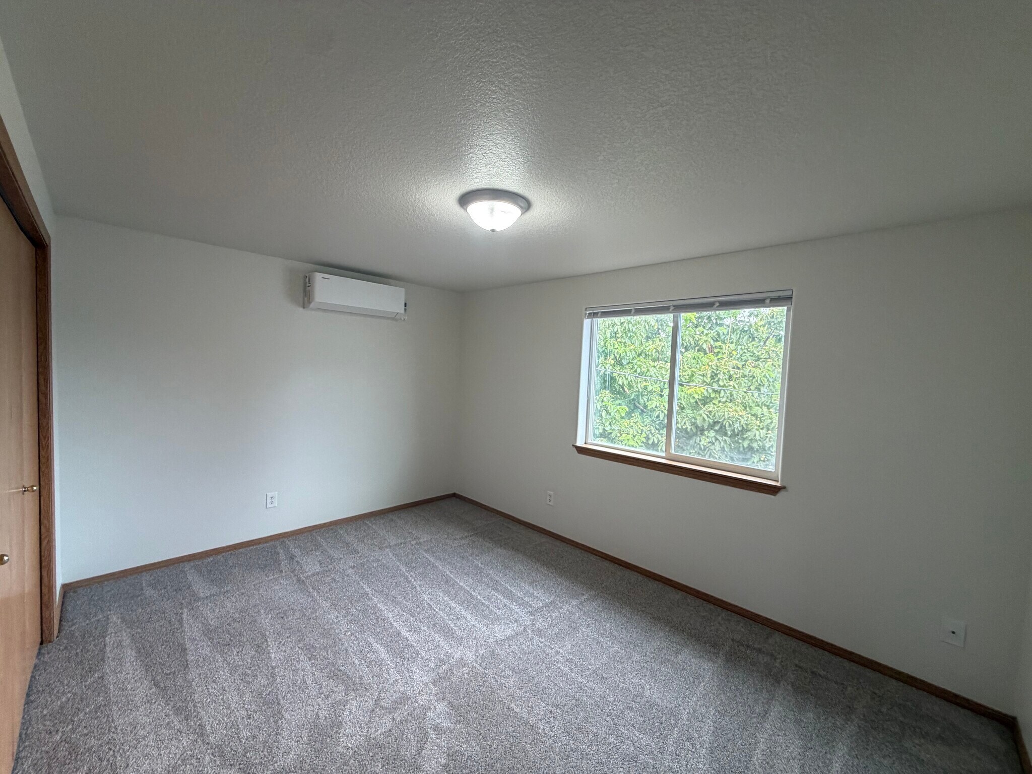 Building Photo - 1139 2nd St NW