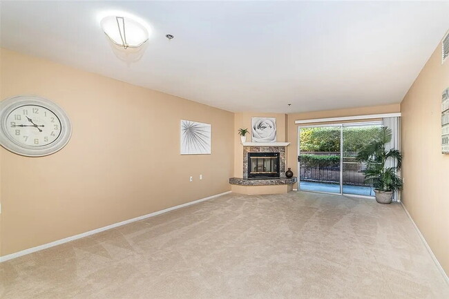 Building Photo - 1-Bedroom Retreat with Granite Accents in Serene San Marcos!"