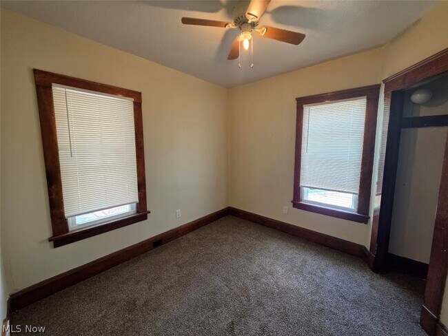 Building Photo - 4100 Mapledale Ave