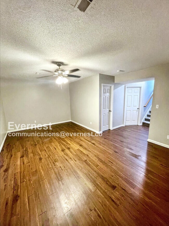 Building Photo - 3397 Bradfield Dr